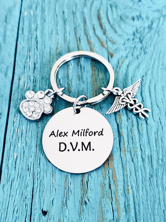 Veterinarian, Vet, Doctor, Grad, Graduation, Gifts for, Vet Keychain, Veterinarian Keychain, Veterinarian Gift, Silver Keychain, customized