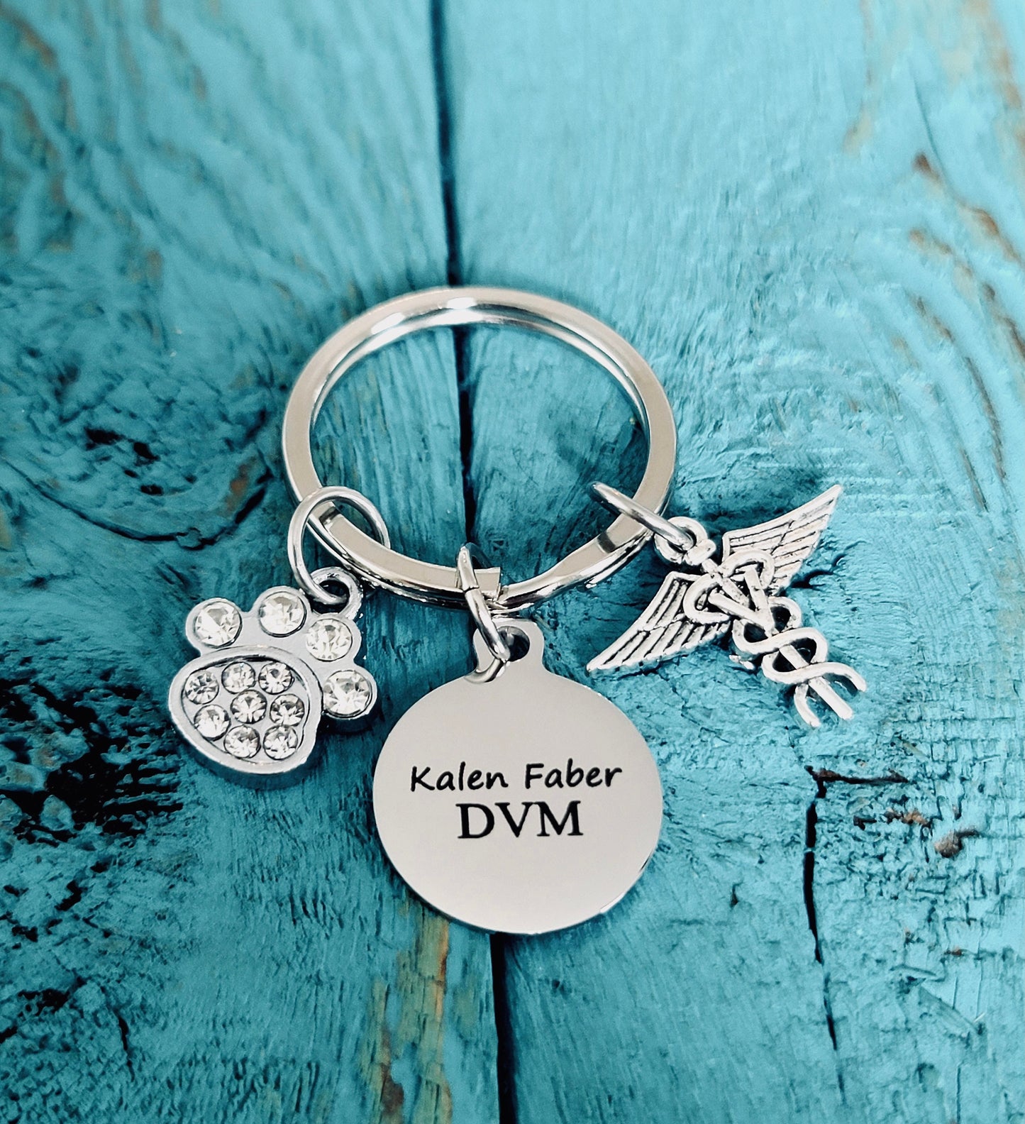 Veterinarian, Vet, Doctor, Grad, Graduation, Gifts for, Vet Keychain, Veterinarian Keychain, Veterinarian Gift, Silver Keychain, customized