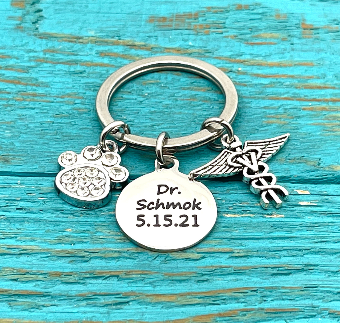 Veterinarian, Vet, Doctor, Grad, Graduation, Gifts for, Vet Keychain, Veterinarian Keychain, Veterinarian Gift, Silver Keychain, customized