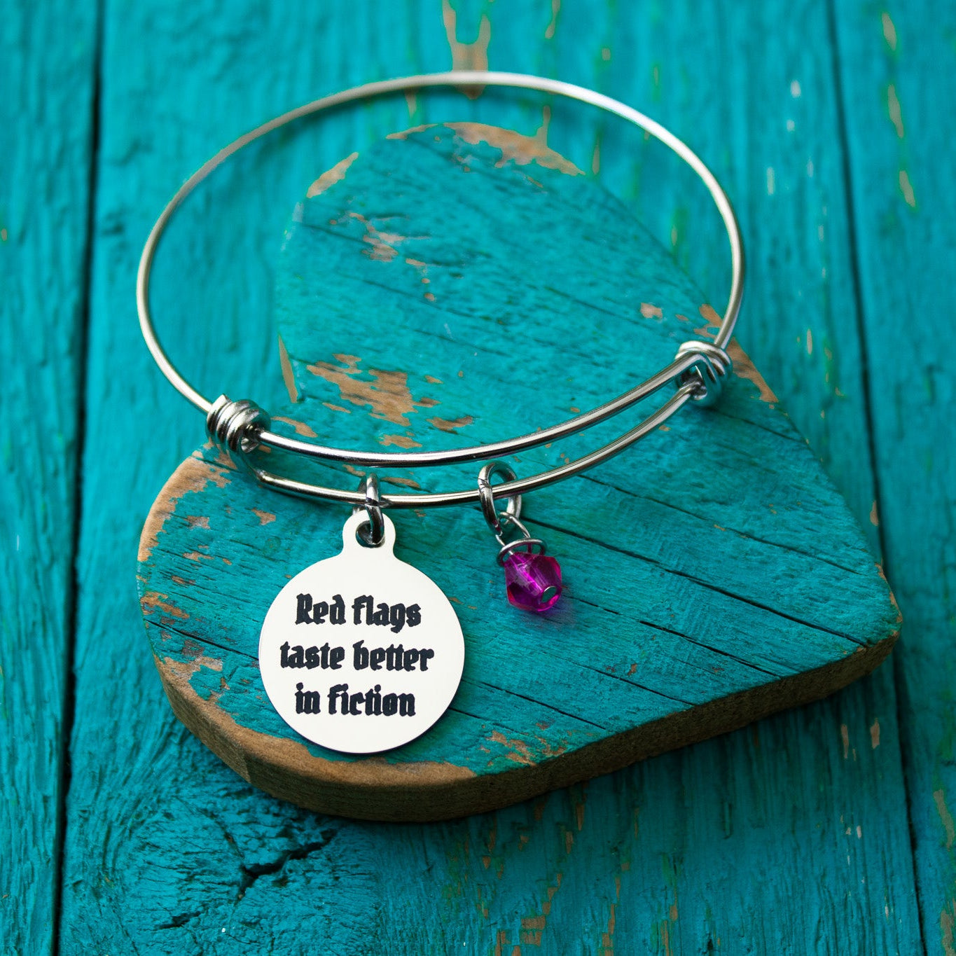 Red flags taste better in fiction