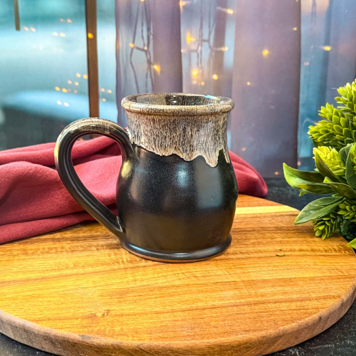 Tea Lovers Tea Club Tall Belly Mug Onyx with Sand and White