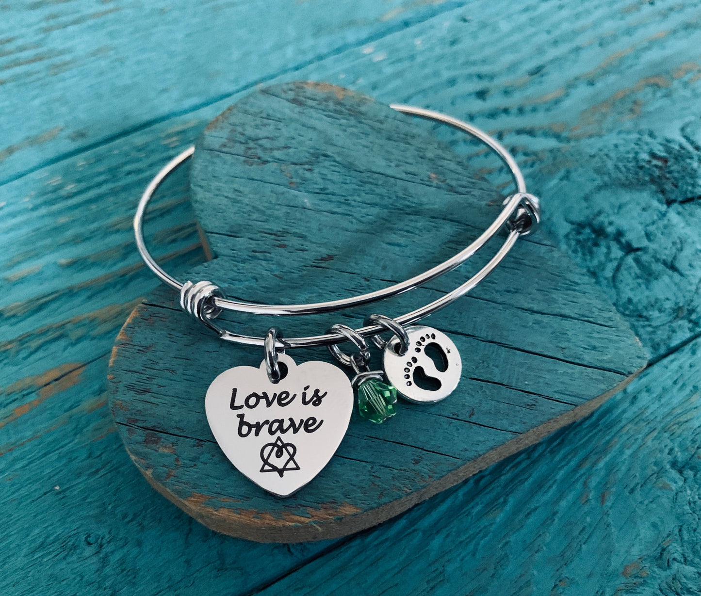 Love is brave, Birthmother, Birth Mom, Birth Mother, Baby adoption, Silver Bracelet, Charm Bracelet, Silver Jewelry, Keepsake, Gift for